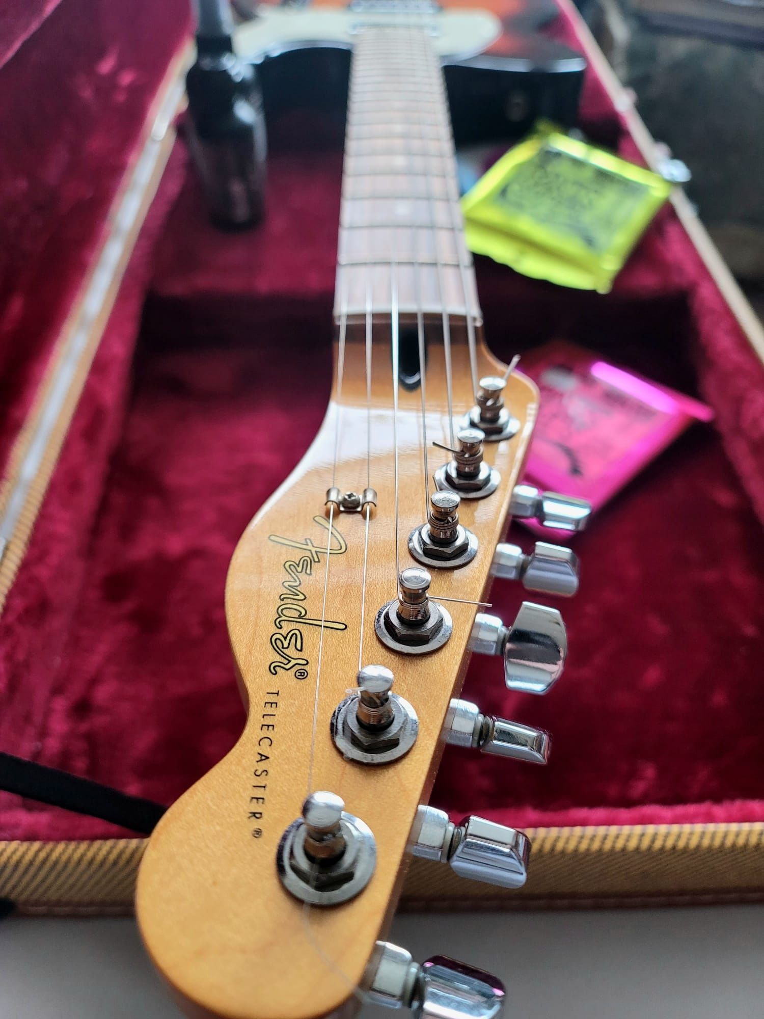 Gitara North American Fender Telecaster With Accessories