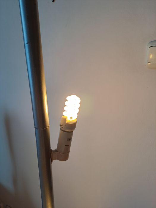 Srebrna lampa stojąca podłogowa 3 żarówki