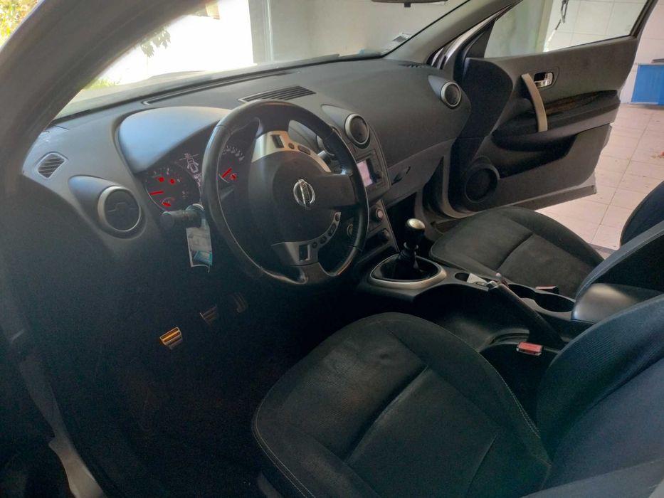 Nissan Qashqai cinza metalizado 2010 em excelente estado
