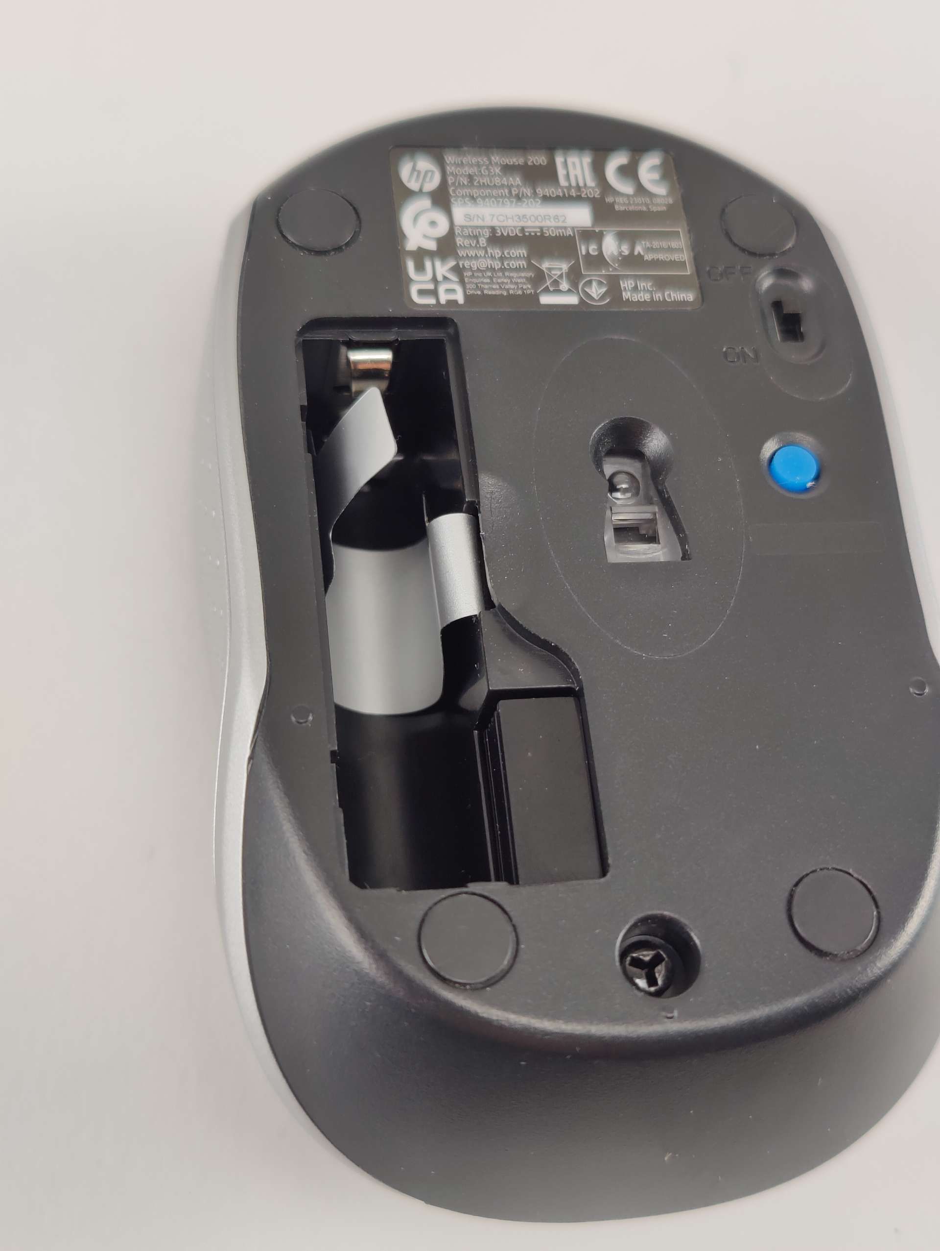 Mysz Bezprzewodowa HP 200 Srebrna 2HU84AA