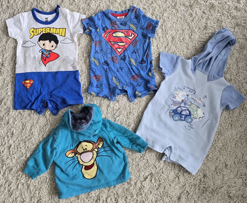 Rampersy, kombinezony 3 sztuki+bluza+skarpetki i czapka.