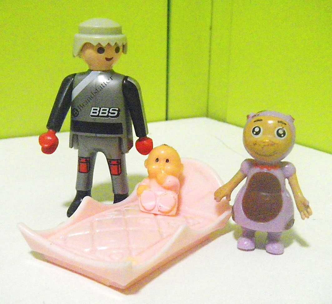 Домик игрушечный БУ