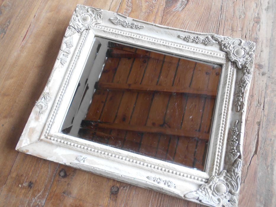 Dois espelhos antigos biselados 60x45 e 18x23cm