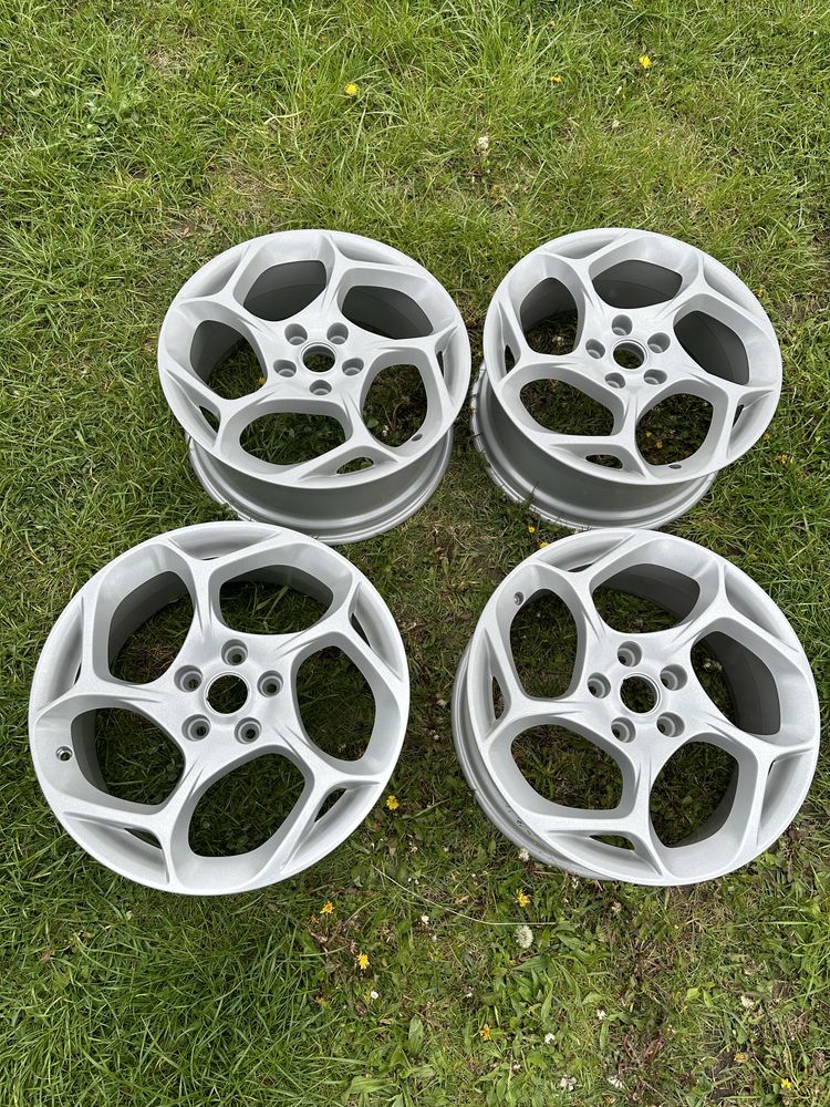 Alufelgi Renault Megane III GT RS 18" 5x114.3 5x114 igły po renowacji