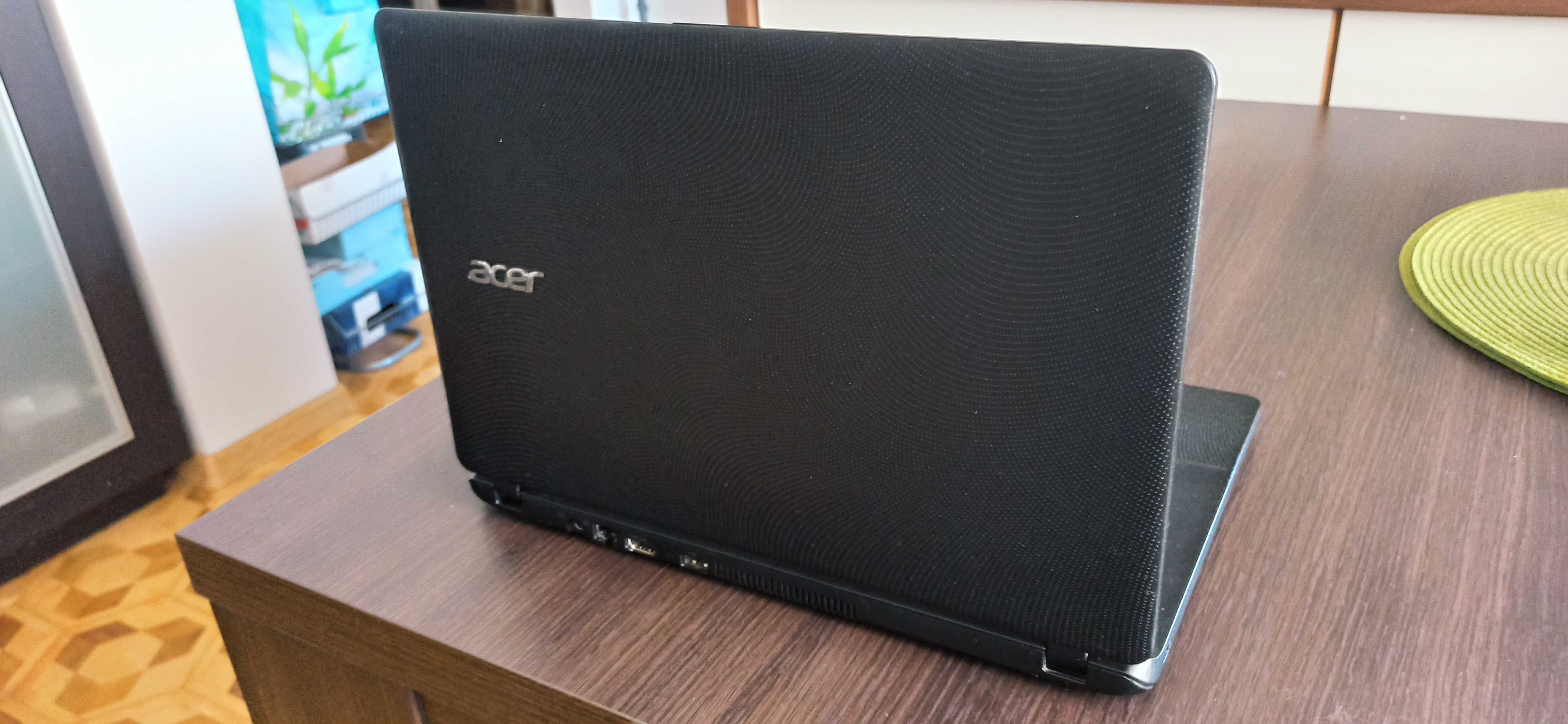 Laptop Acer Aspire E13 ES1 - 311