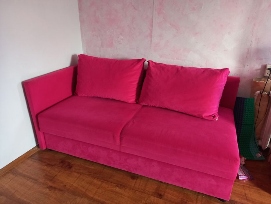 Pilnie sprzedam łóżko dla dziewczynki