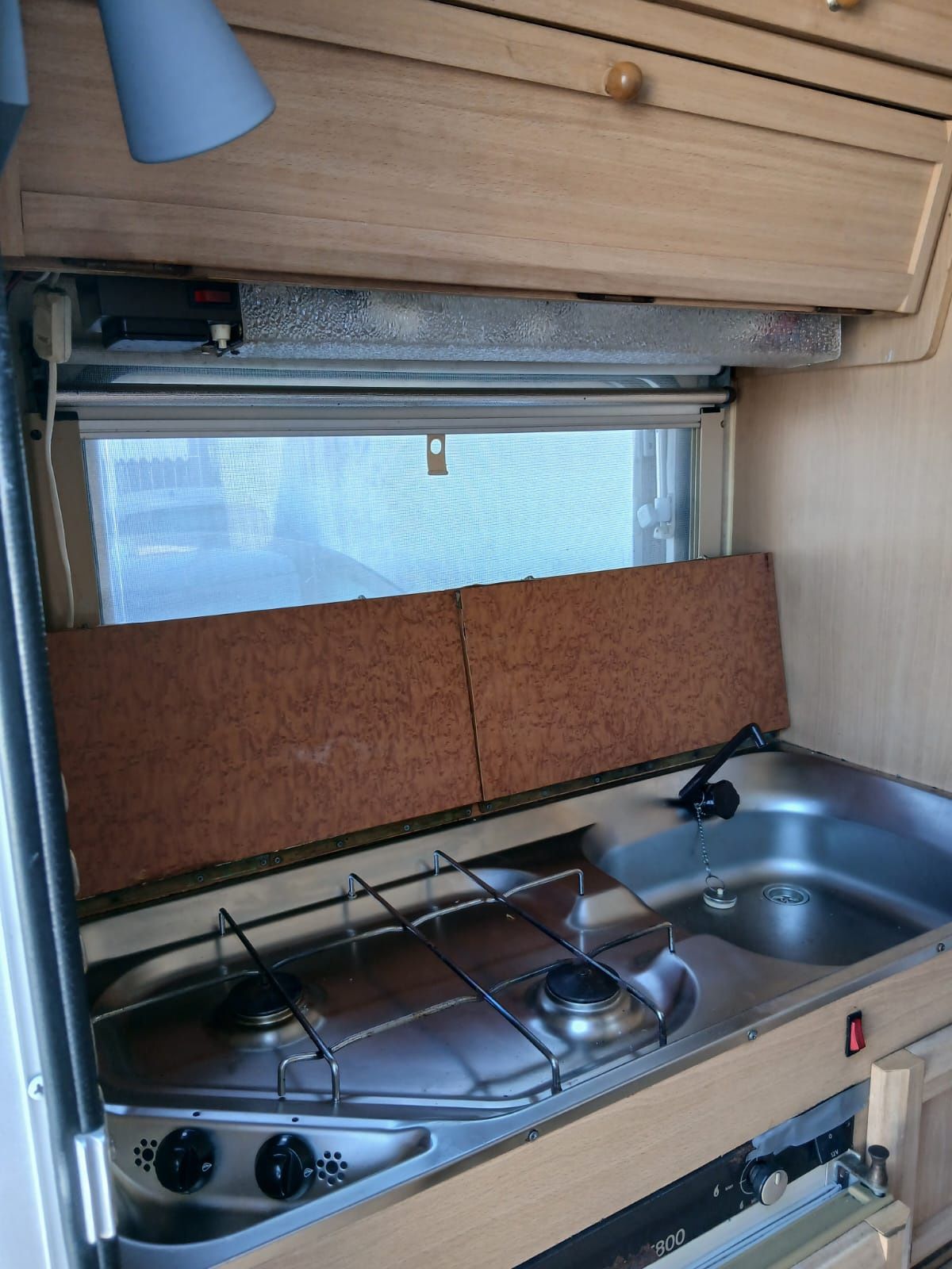 Caravana painel solar c/ Duche