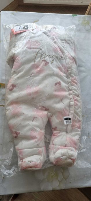 Kombinezon dziewczęcy rozmiar 74