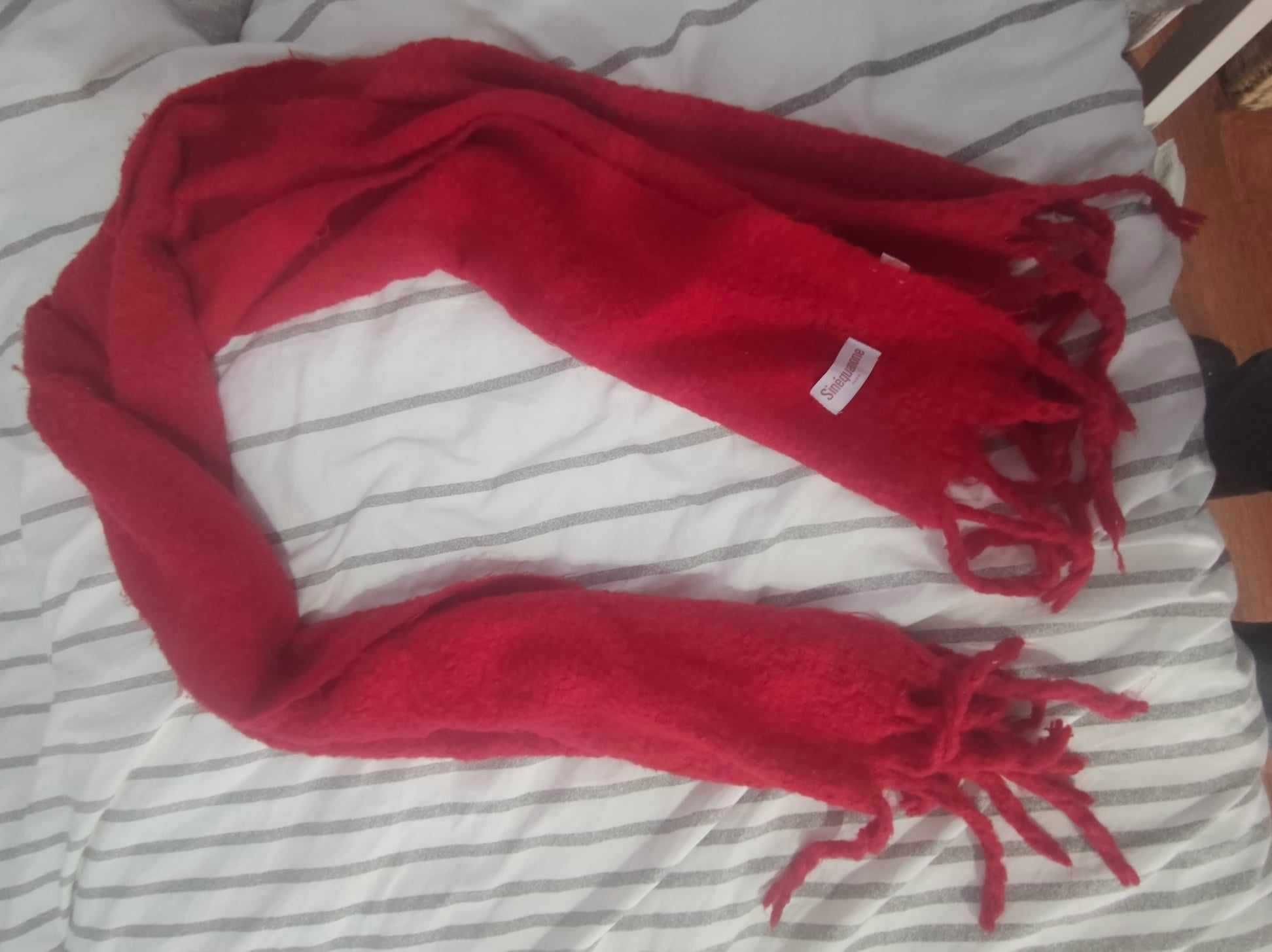 cachecol vermelho / red scarf