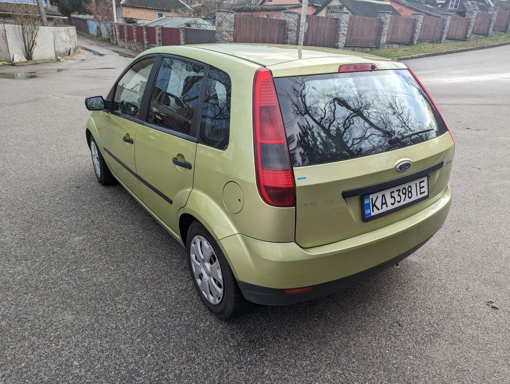 Продам Ford fiesta 1.3 бензин 2005 рік