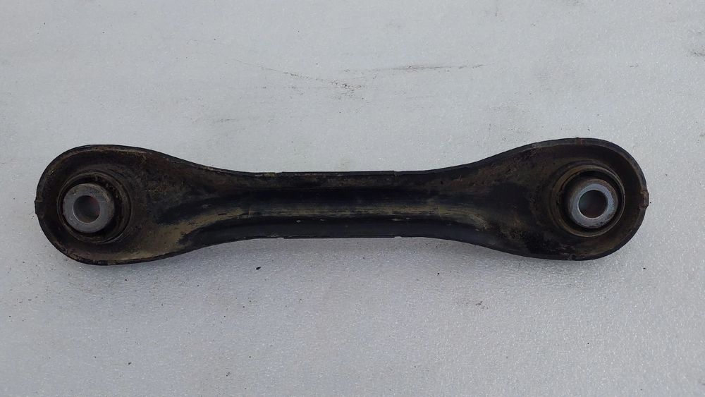 Braço de suspensão trás direito FORD C-Max II (DXA/CB7, DXA/CEU)