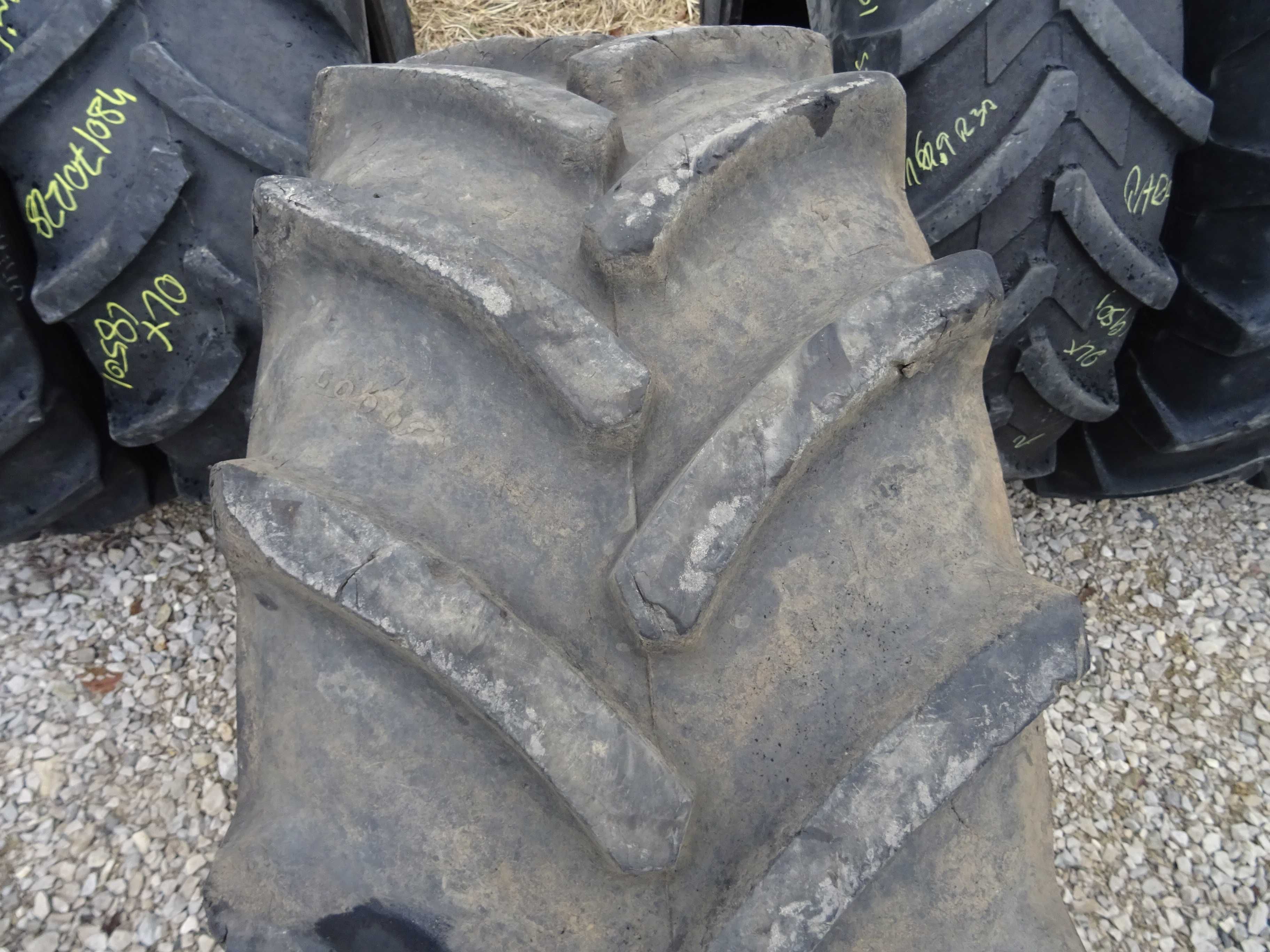 Opona 480/70R28 Goodyear OPTITRAC DT 812  (1000 netto)