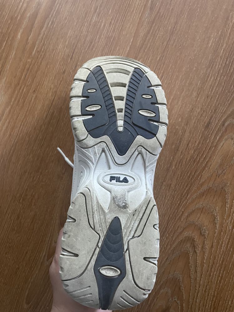 Adidasy buty Fila białe 39
