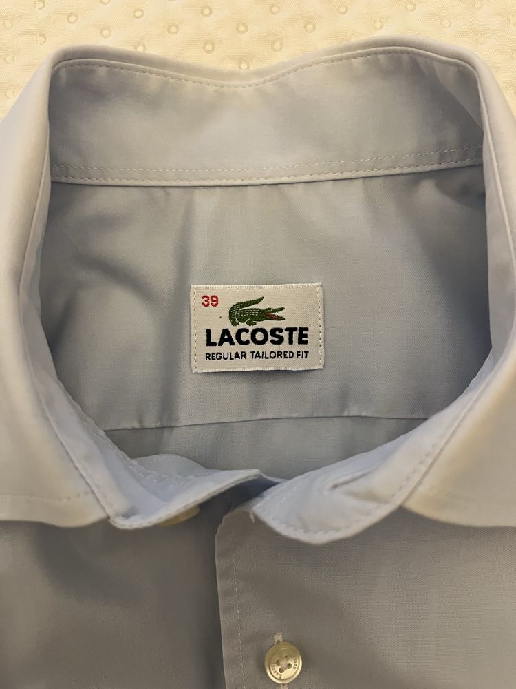 Camisa Lacoste M (39) em azul claro