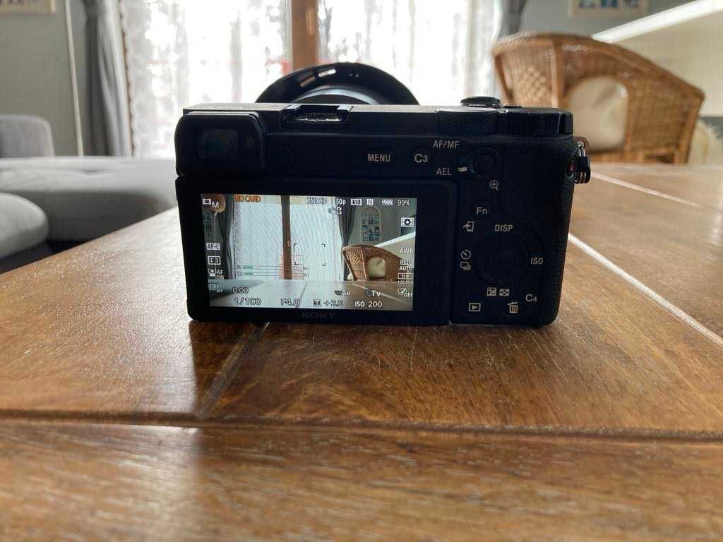 SONY Alpha 6600 + Obiektyw E PZ 18–105 mm F4 G OSS SEL-P18105G