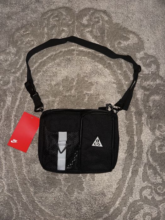 Сумка nike acg daymax мессенджер бананка gorpcore gore tex