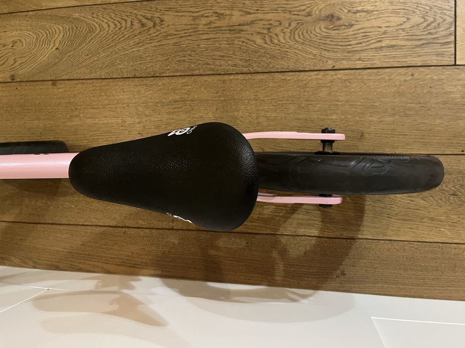 Rowerek biegowy Cariboo Magnesium różowy