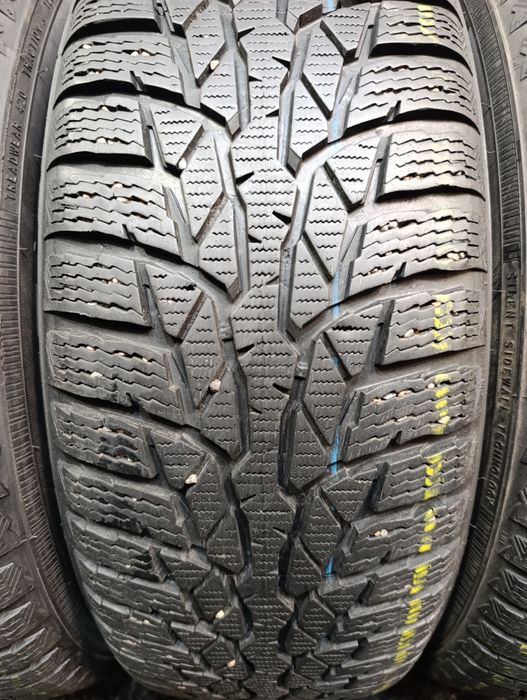 Шини 195/65R15 Nokian WR D4