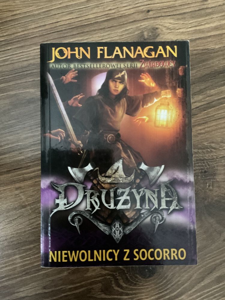 DRUŻYNA John Flanagan