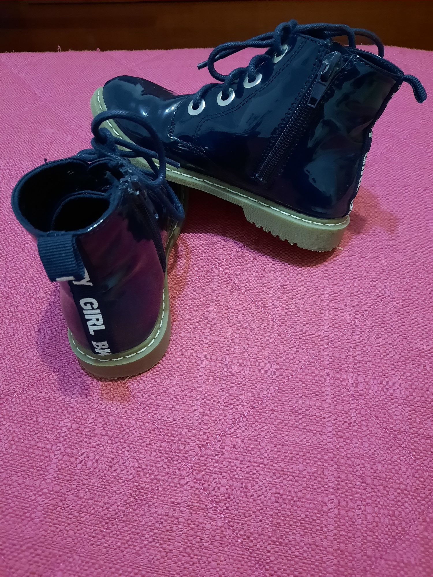 Botas de verniz azuis marinho Zippy