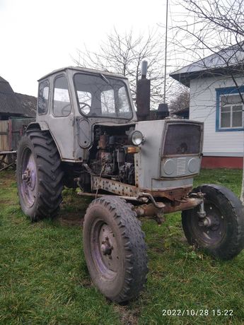 Трактор колісний ЮМЗ