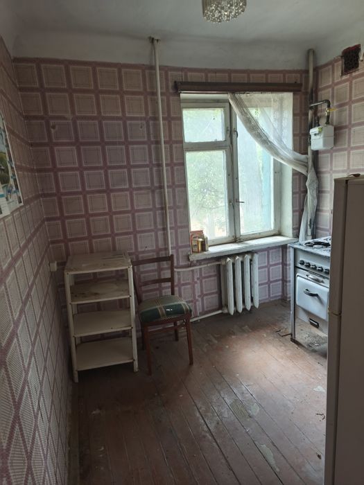 Продам 1кім. Квартиру Покровський район