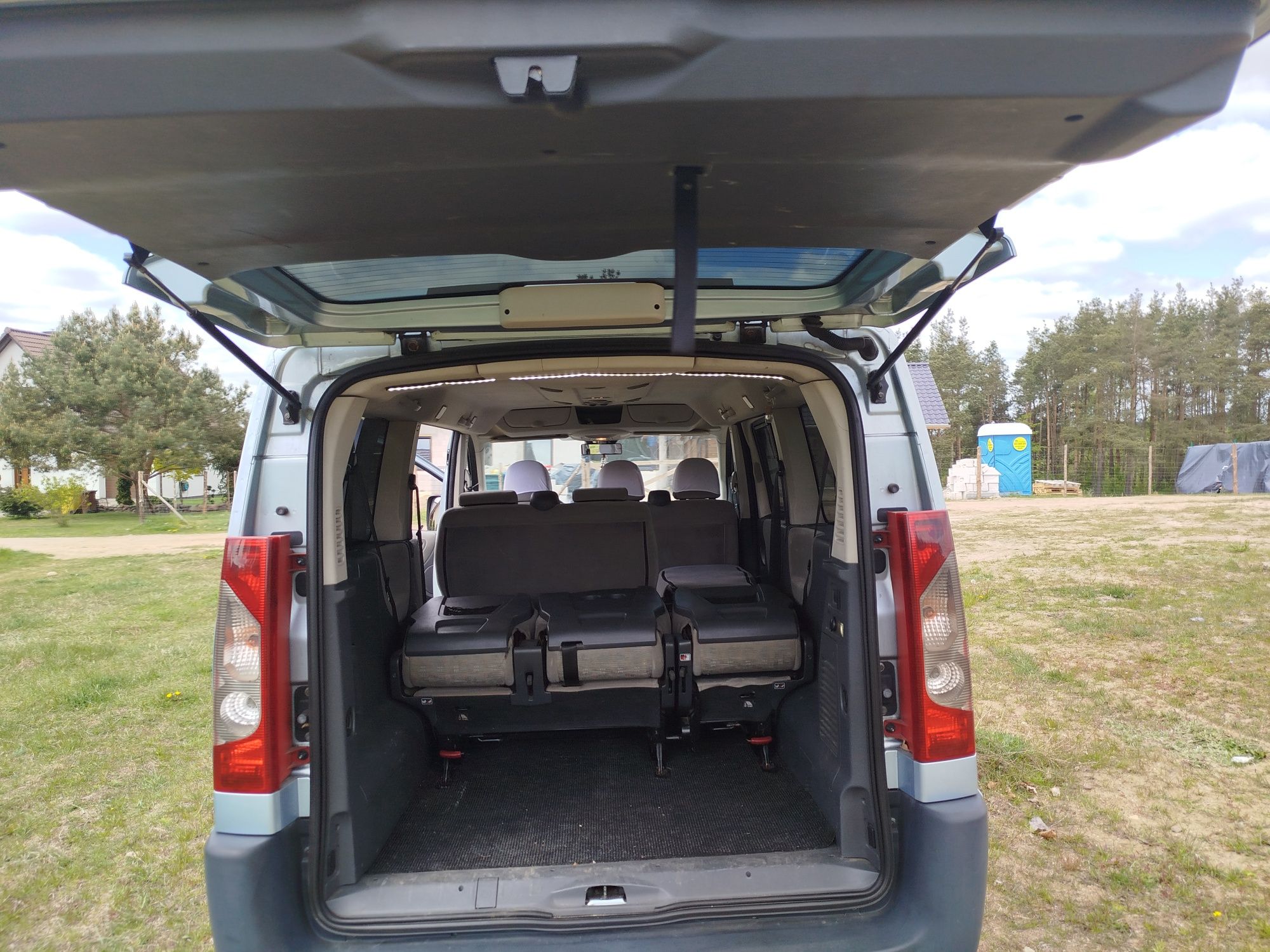 Citroen Jumpy -9 osób