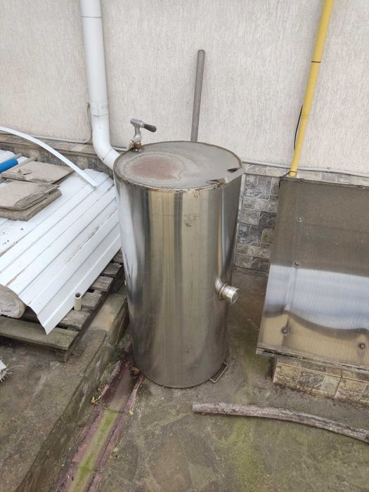 Бочка Винная, пищевая нержавейке с краном 200л