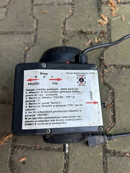 Silnik do podajnika pieca