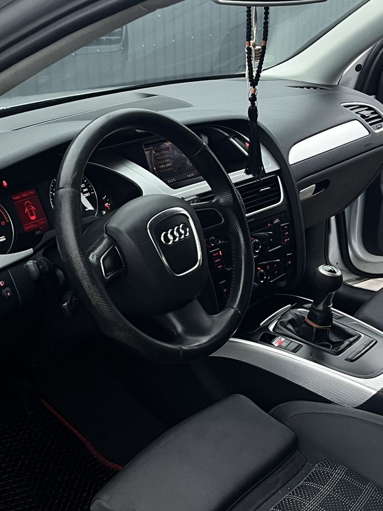 Продам авто Audi Aуді А4/B8