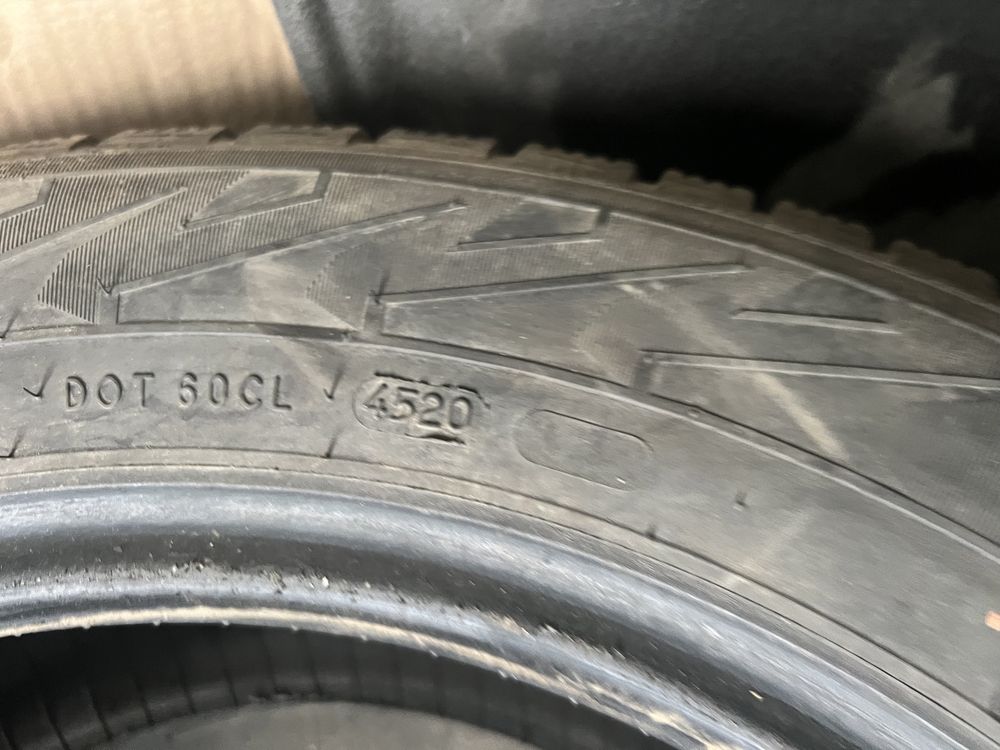 Шини nokian 205/60 R16 зима