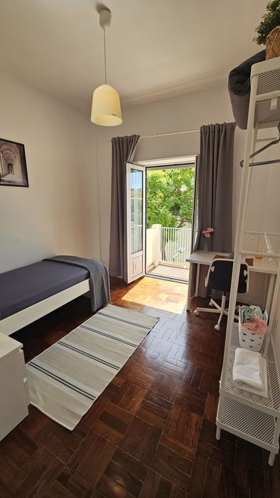 Quarto individual em Belém.