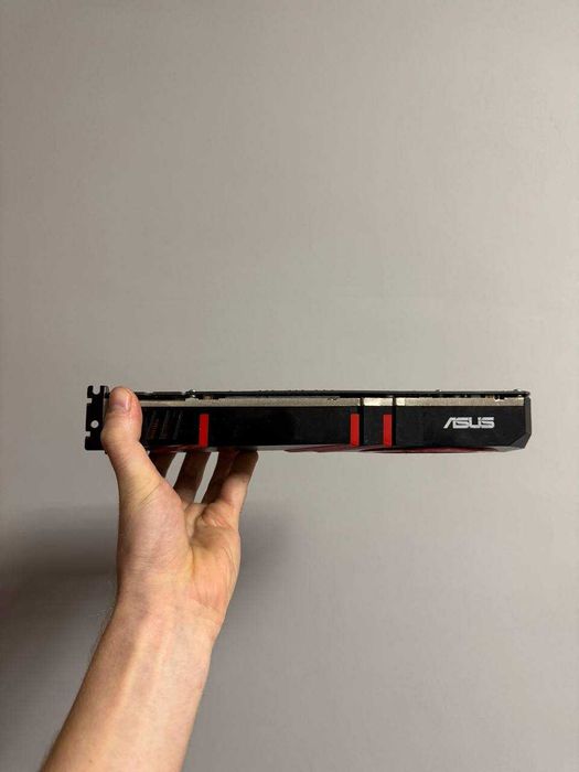 Ігрова відеокарта Asus Radeon HD 5870 1GB GDDR5