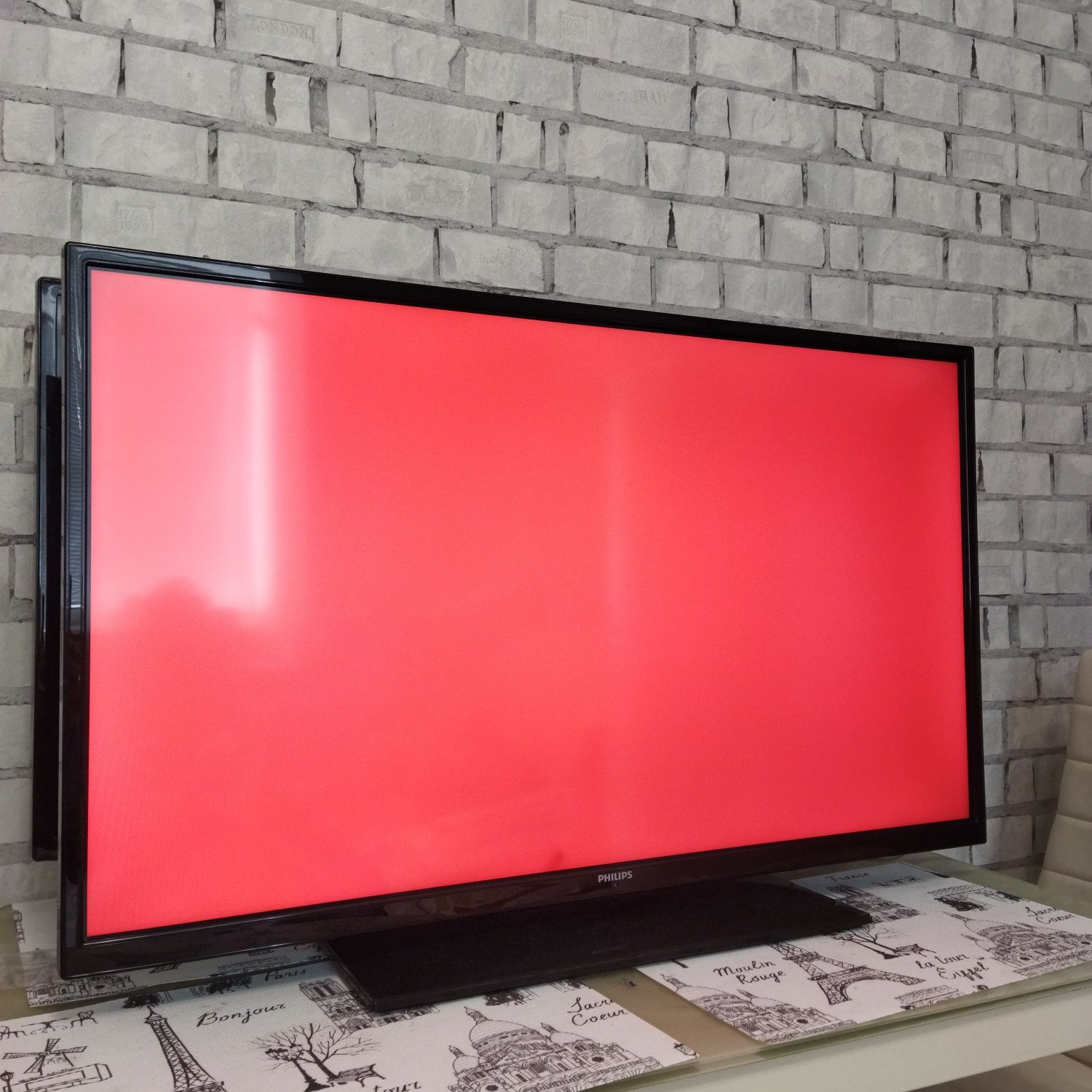 Продам телевізор PHILIPS 39PFL3008H/12