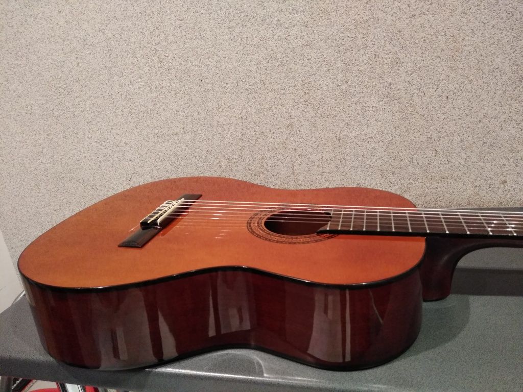 SALE !! gitara klasyczna Stagg C547 cedr i mahoń Pręt regulacyjny !!