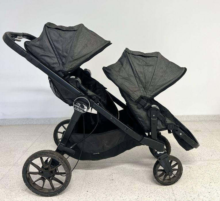 Carrinho para gémeos + ovinho + bases isofix e adaptadores