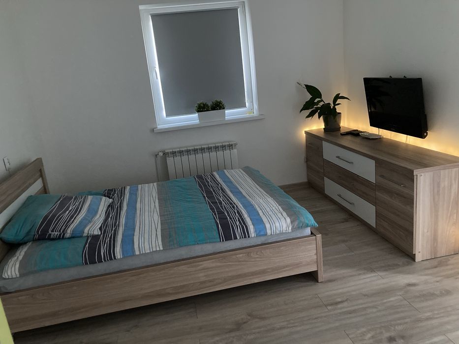 Zaciszny zakatek pod różą koł Lanckorony