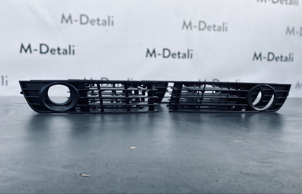 Решітка птф під противотуманку Ауді А4 Б6 решотка Audi A4 B6 розборка