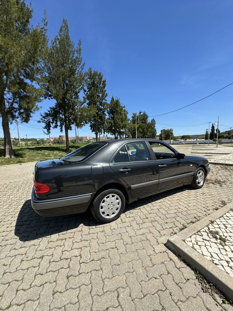 Mercedes e280 (6 cilindros gasolina)