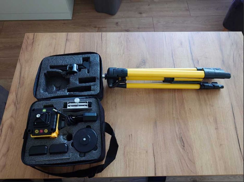 Poziomnica Laserowa Krzyżowa 4D 16 linii 360° ZESTAW z Statywem [NOWA]