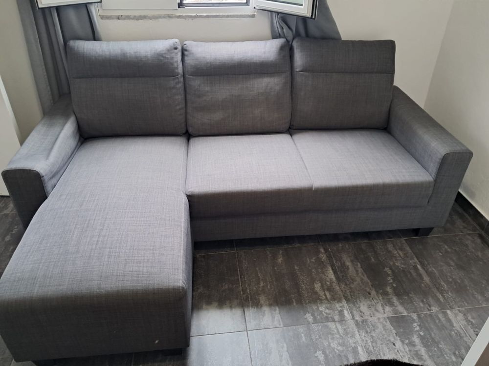 Vende se sofa usado.