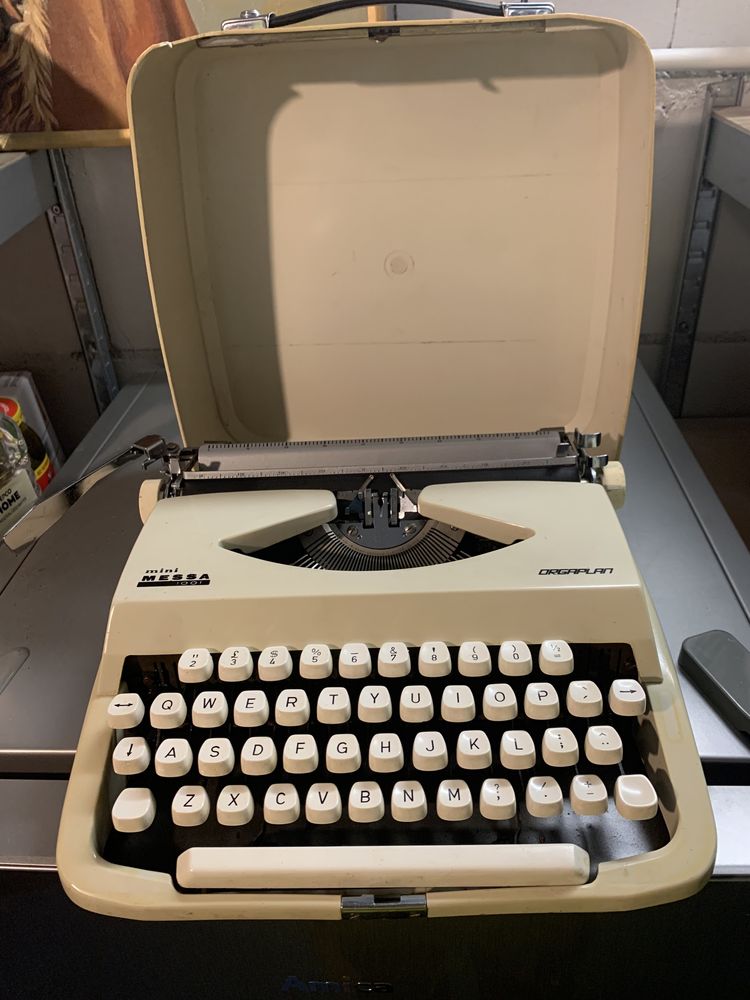 Stara maszyna do pisania Orgaplan mini Messa 1001 biała kolekcjonerska