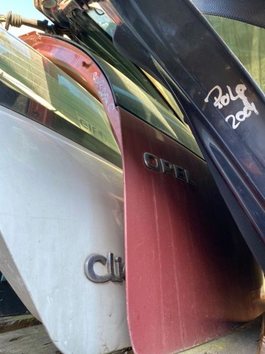 Tampa mala Corsa C cor de rosa Completa