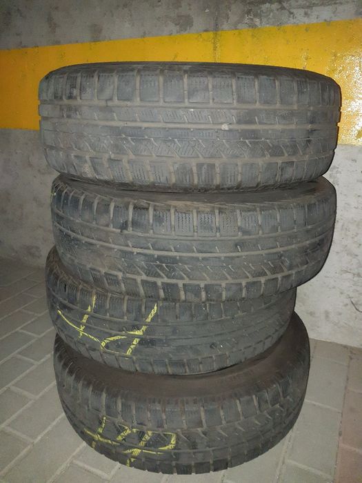 Opony zimowe 195/65R15