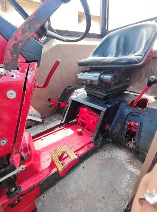 Sprzedam ciągnik Case 844s