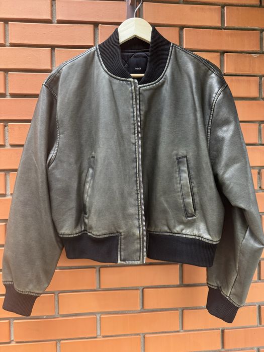 Крутезний бомбер від Mango (L)