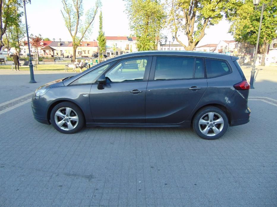 Разборка Opel Zafira C (P12) 1.6 бензин, 5D-минивэн 2011-,Б/у запчасти