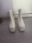 Botas brancas com tacão 38!