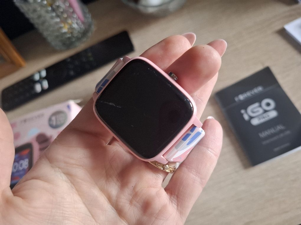 Zegarek smartwatch dziewczęcy uzywany  i go pro forever