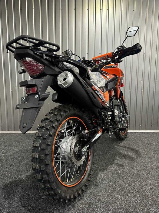 Новий мотоцикл Spark SP250D-7